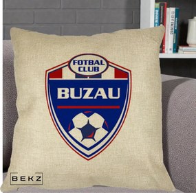 Perna Personalizata FC Buzau Fotbal, 40x40 cm, Crem, Husa Detasabila, Perna Inclusa, BEKZ®