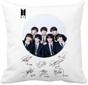 Perna Decorativa BTS Army in Costum cu Semnaturi, 40x40 cm, Alba, Mata, Husa Detasabila, Burduf