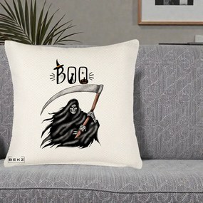 Perna Decorativa Halloween Boo Grim Reaper cu Coasa, 40x40 cm, Crem Reliefat, Husa Detasabila, Perna Inclusa, BEKZ®