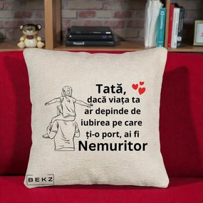 Cadou pentru Tata - Perna Personalizata Tata Supererou Nemuritor, 40x40 cm, Bej Canapea, Husa Detasabila, Perna Inclusa, BEKZ®