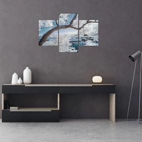 Tablou cu copac înzăpezit lângă apă (90x60 cm)