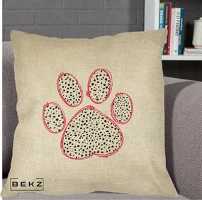 Perna Personalizata Labuta Dalmatian Roz Neon, 40x40 cm, Crem, Husa Detasabila, Perna Inclusa, BEKZ®
