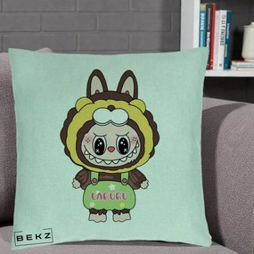 Perna Personalizata Labubu Leu Galben cu Salopeta, 40x40 cm, Verde Menta, Husa Detasabila, Perna Inclusa, BEKZ®
