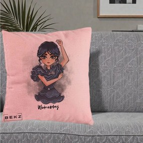 Perna Personalizata Wednesday Addams Dancing Queen, 40x40 cm, Roz, Husa Detasabila, Perna Inclusa, BEKZ®
