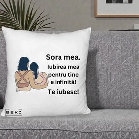 Cadou pentru Sora - Perna Personalizata Sora Mea Te Iubesc Doua Fete Fashioniste Line Art, 40x40 cm, Alb Pufos, Husa Detasabila, Perna Inclusa, BEKZ®
