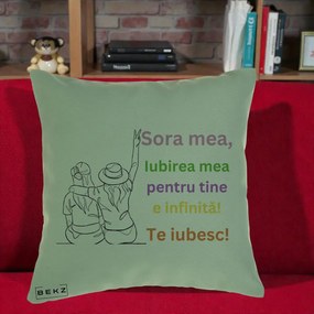 Cadou pentru Sora - Perna Personalizata Sora Mea Te Iubesc Doua Fete cu Palarie si Umbrela, 40x40 cm, Verde, Husa Detasabila, Perna Inclusa, BEKZ®