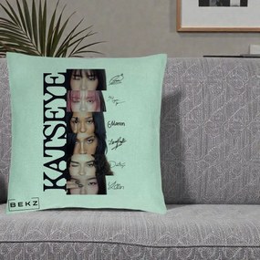 Perna Personalizata K-pop KATSEYE Semnaturi Membre Foto, 40x40 cm, Verde Menta, Husa Detasabila, Perna Inclusa, BEKZ®