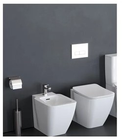 Set vas wc pe pardoseala bideu pe pardoseala si capac slim soft close Ideal Standard Strada II AquaBlade BackToWall