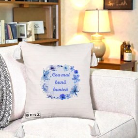Cadou pentru Bunica - Perna Personalizata Cea Mai Buna Bunica Coronita Flori Albastre Acuarela, 40x40 cm, Bej cu Franjuri, Husa Detasabila, Perna Inclusa, BEKZ®