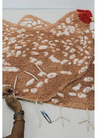 Covor pentru copii maro lavabil, țesut manual din bumbac 110x100 cm Chicken – Lorena Canals