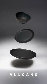 Set Farfurii NOVUM Vulcano 3 piese Negru Mat Carbon (1 Farfurie 26cm, 1 Farfurie 20cm, 1 Bol 480ml) Glazurat Manual