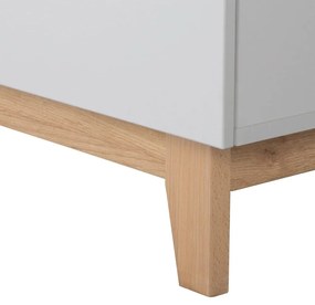 Comodă de copii gri deschis joasă cu aspect de lemn de stejar cu masă de schimbat 117x104 cm Caro – Roba