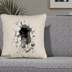 Perna Personalizata Attack on Titan Titan Crapand Zidul, 40x40 cm, Bej Canapea, Husa Detasabila, Perna Inclusa, BEKZ®