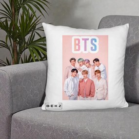 Perna Personalizata K-pop BTS Foto Grup cu BTS si Fond Roz Pastel, 40x40 cm, Alb Pufos, Husa Detasabila, Perna Inclusa, BEKZ®