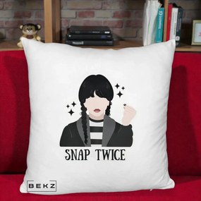 Perna Personalizata Wednesday Snap Twice, 40x40 cm, Alb Pufos, Husa Detasabila, Perna Inclusa, BEKZ®