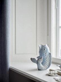 Vază din ceramică albastră, în formă de pește, cu solzi în relief, „Hiro", 17 x 13,5 x 21 cm