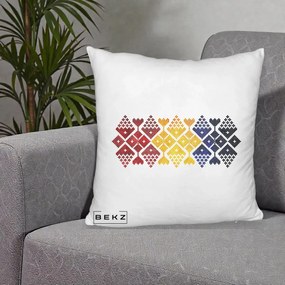 Perna Personalizata Motiv Tricolor Romanesc Broderie, 40x40 cm, Alb Pufos, Husa Detasabila, Perna Inclusa, BEKZ®