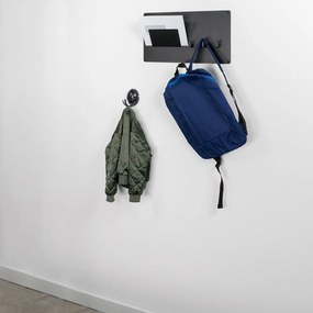 Cârlig negru de montat pe perete din plastic Tick – Spinder Design