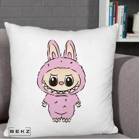 Perna Personalizata Labubu Mov Pastel, 40x40 cm, Alb Pufos, Husa Detasabila, Perna Inclusa, BEKZ®