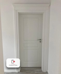 Usa de interior PORTA VIENA cu modul Retro - Pervaz de tip capitel si Cornisa Vopsea Standard, 95-140 mm, Alb