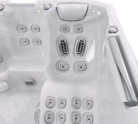 Minipiscina jacuzzi 6 persoane, 43 jeturi, Infinity jets, WiFi, sistem In-Line WIS, unitate de control Gecko IN.YE-3, sistem audio, 215   215 cm,