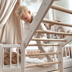 Triunghi Pikler de cățărat alb din lemn de pin 61x112x94 cm Montessori – Meowbaby