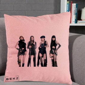 Perna Personalizata K-pop BLACKPINK Tinute Negre Elegante Grup, 40x40 cm, Roz, Husa Detasabila, Perna Inclusa, BEKZ®