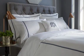 Lenjerie pat WILLIAM HUNT Savile Row 800TC White Navy