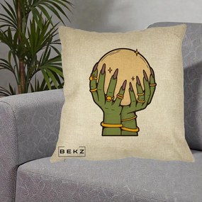 Perna Decorativa Halloween Maini Vrajitoare cu Glob de Cristal, 40x40 cm, Crem, Husa Detasabila, Perna Inclusa, BEKZ®