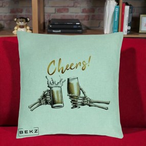 Perna Decorativa Halloween Cheers Schelete cu Bere, 40x40 cm, Verde Menta, Husa Detasabila, Perna Inclusa, BEKZ®