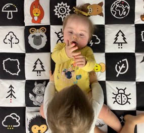 Covor de joaca termoizolant pentru bebe, activitati senzorial ,   Contrast 120x140cm by Kids Cudaki