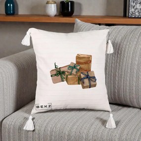 Perna Decorativa Cadouri de Craciun Kraft, 40x40 cm, Bej cu Franjuri, Husa Detasabila, Perna Inclusa, BEKZ®