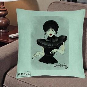Perna Personalizata Wednesday Addams Portret Gotic, 40x40 cm, Verde Menta, Husa Detasabila, Perna Inclusa, BEKZ®