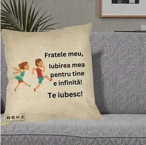 Cadou pentru Frate - Perna Personalizata Fratele Meu Te Iubesc Copii Alergand Colorat, 40x40 cm, Crem, Husa Detasabila, Perna Inclusa, BEKZ®