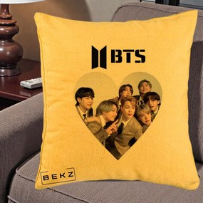 Perna Personalizata K-pop BTS Grup Fotografie in Inima, 40x40 cm, Galben, Husa Detasabila, Perna Inclusa, BEKZ®