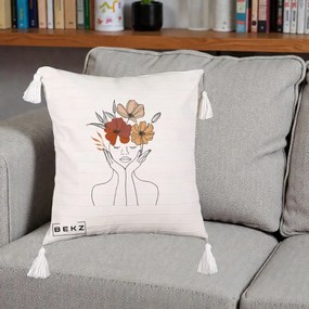 Perna Decorativa Portret Feminin Coroana Trei Flori, 40x40 cm, Bej cu Franjuri, Husa Detasabila, Perna Inclusa, BEKZ®
