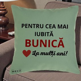 Cadou pentru Bunica - Perna Personalizata Pentru Cea Mai Iubita Bunica La Multi Ani Rosu, 40x40 cm, Verde, Husa Detasabila, Perna Inclusa, BEKZ®