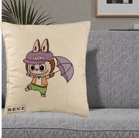 Perna Personalizata Labubu Lucky cu Umbrela, 40x40 cm, Bej, Husa Detasabila, Perna Inclusa, BEKZ®