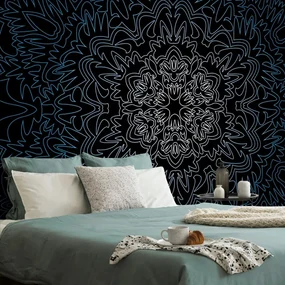 Tapet Mandala ornamentală pe fundal negru