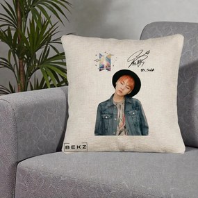 Perna Personalizata K-pop BTS Suga par Portocaliu Palarie Autograf, 40x40 cm, Bej Canapea, Husa Detasabila, Perna Inclusa, BEKZ®