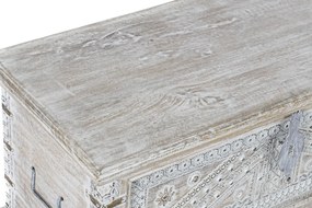 Cufăr sculptat din lemn de mango, alb, cu colțare din alamă și zăvor din metal, finisaj patinat, 45 x 88 x 40 cm, „Langeais”