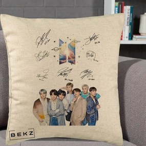 Perna Personalizata K-pop BTS Autografe Toti Membrii Fotografie, 40x40 cm, Bej, Husa Detasabila, Perna Inclusa, BEKZ®