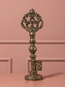 Cheie decorativă din rășină, auriu, mâner dantelat și detalii florale în relief, pe suport rotund, finisaj antichizat, 40 x 13 x 10,5 cm, „Seruria”