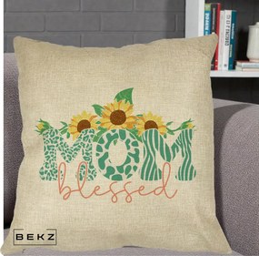 Cadou pentru Mama - Perna Personalizata Mom Blessed cu Floarea Soarelui Animal Print Teal, 40x40 cm, Crem, Husa Detasabila, Perna Inclusa, BEKZ®
