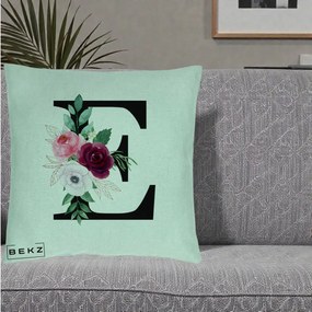 Cadou Personalizat - Perna Personalizata Monograma Florala Litera E, 40x40 cm, Verde Menta, Husa Detasabila, Perna Inclusa, BEKZ®