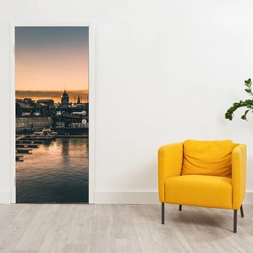 Fototapet pentru ușă - Orășel cu port (95x205cm)