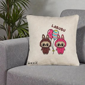 Perna Personalizata Labubu Cuplu cu Baloane, 40x40 cm, Bej Canapea, Husa Detasabila, Perna Inclusa, BEKZ®