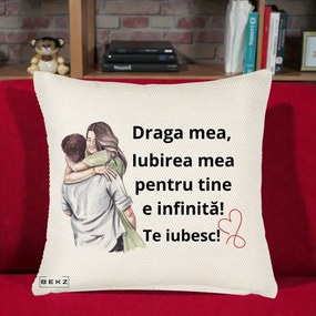 Cadou pentru Iubita - Perna Personalizata Draga Mea Iubirea Mea Infinita Te Iubesc cu Cuplu Acuarela, 40x40 cm, Crem Reliefat, Husa Detasabila, Perna Inclusa, BEKZ®