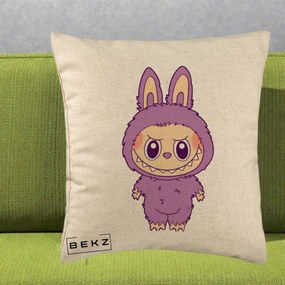 Perna Personalizata Labubu Violet Solo, 40x40 cm, Bej, Husa Detasabila, Perna Inclusa, BEKZ®