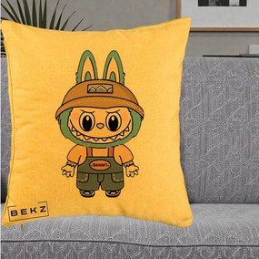 Perna Personalizata Labubu Toanart Blugi, 40x40 cm, Galben, Husa Detasabila, Perna Inclusa, BEKZ®